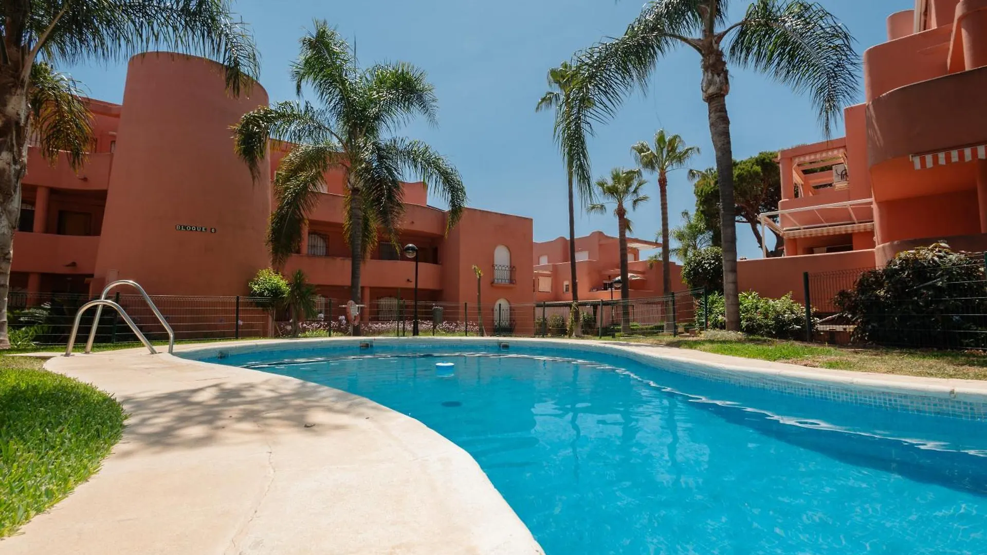 1St Line Beach Complex Apartment Marbella