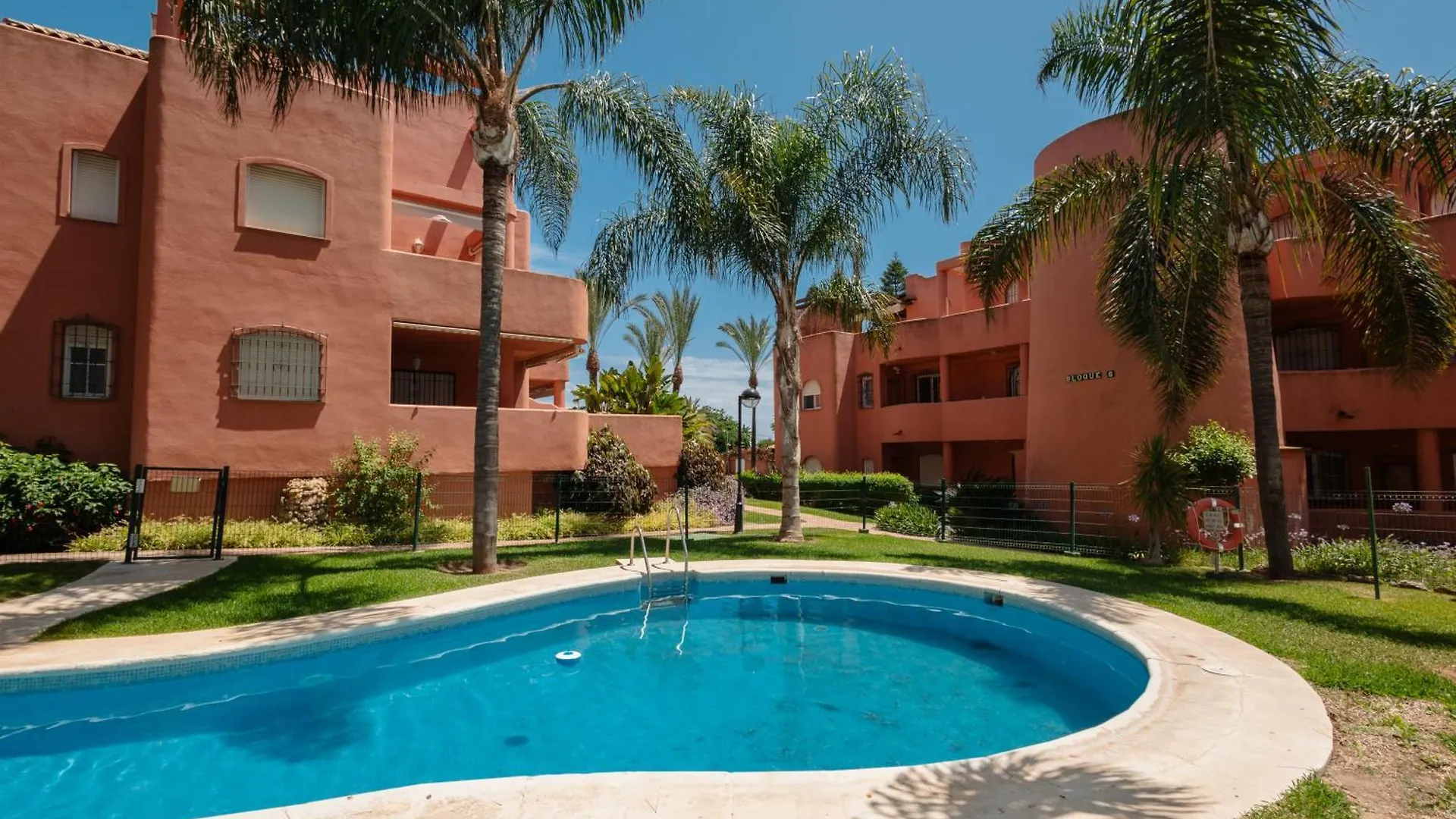1St Line Beach Complex Apartment Marbella